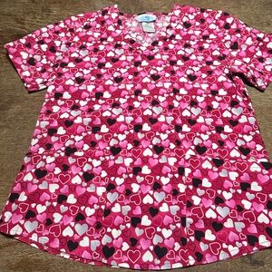 SB Scrubs Pink Heart Pattern Short Sleeve Valentine scrub small